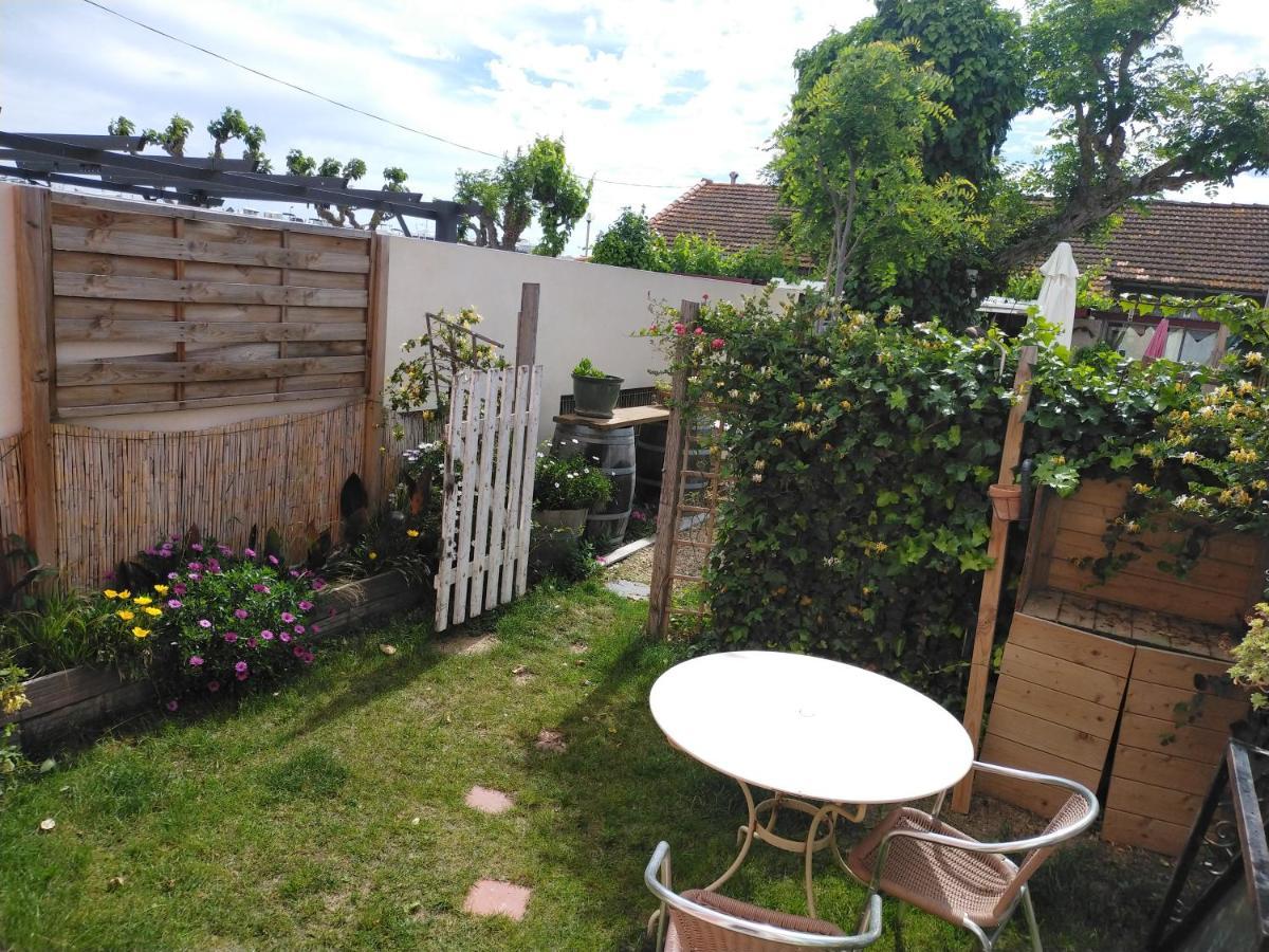 Maison De Charme Au Bord De L'Aude, A 5Min De La Plage フルーリー エクステリア 写真